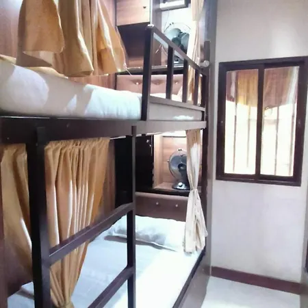 Hostel Almas 24 Aircondition *