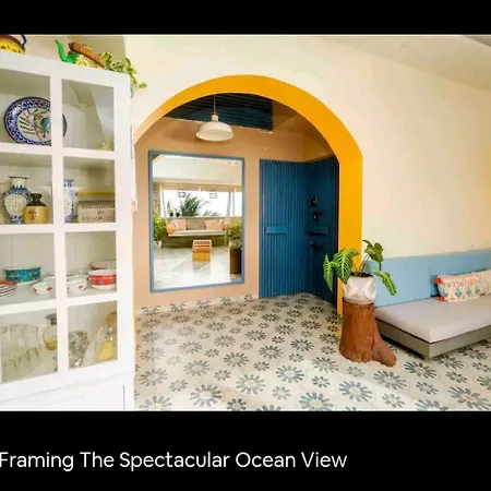 Top-floor Oceanfront Designer In Bandra Mumbai