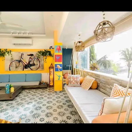 Apartment Top-floor Oceanfront Designer In Bandra Mumbai