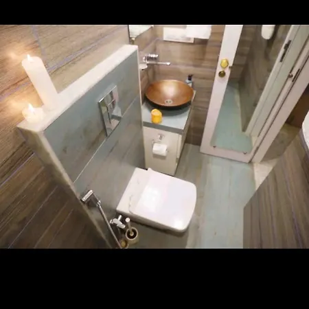 Apartment Top-floor Oceanfront Designer In Bandra