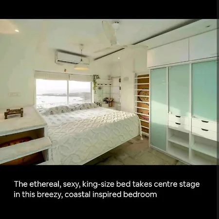 Top-floor Oceanfront Designer In Bandra