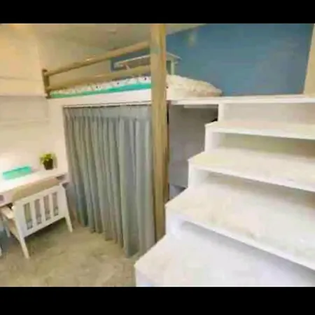 Top-floor Oceanfront Designer In Bandra Apartment *