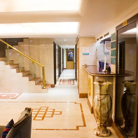 Hotel Regenta Place The Emerald 4*