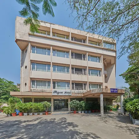 Hotel Regent Andheri 3*