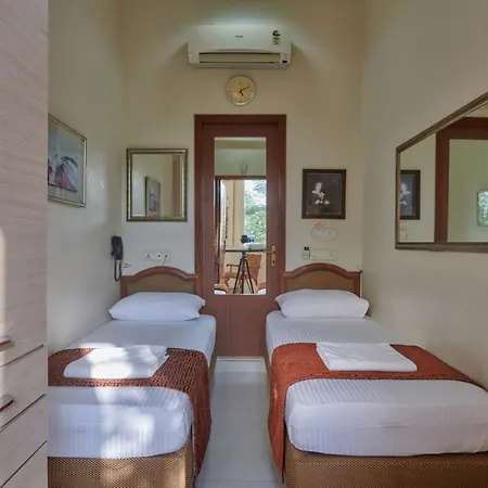 Hotel Elphinstone 3*