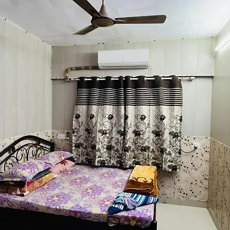 Galaxy Apartment *