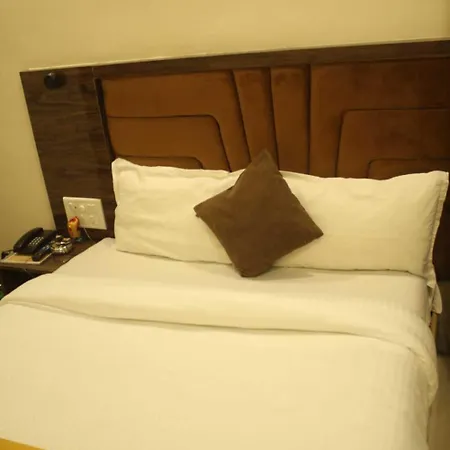 Siddharth Residency- Siddharth Nagar, Goregaon West Hotel
