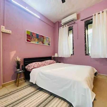 Apartment Rahat Manzil- The Old Warm Charm 2 Bedroom In Khar West By Connekt Homes