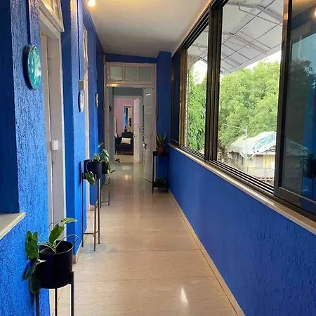 Rahat Manzil- The Old Warm Charm 2 Bedroom In Khar West By Connekt Homes *