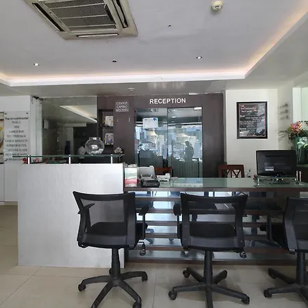 Hotel Samrat 3*