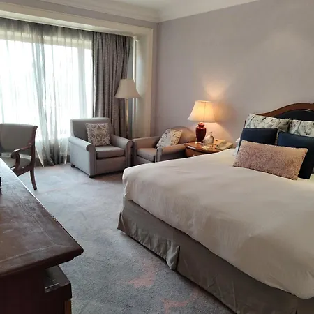Hotel Taj Lands End 5*
