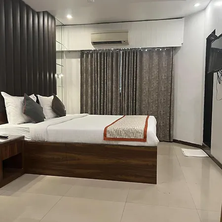 Supreme - Cuffe Parade