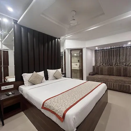 Supreme - Cuffe Parade Hotel