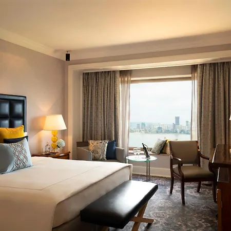 Hotel Taj Lands End