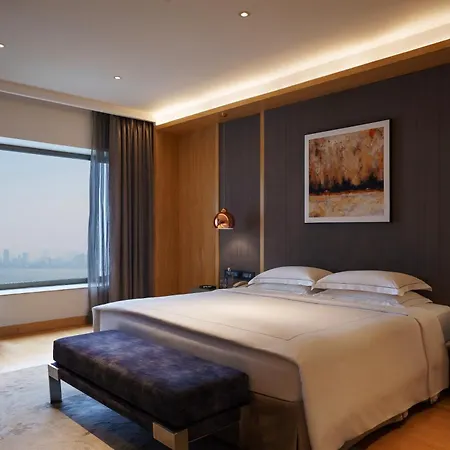 Hotel Taj Lands End 5*