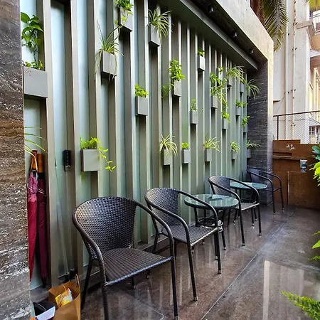 Hotel Godwin - Colaba 3*