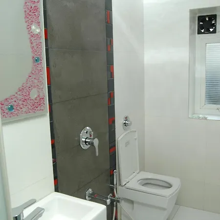 Hotel Causeway, Colaba Mumbai