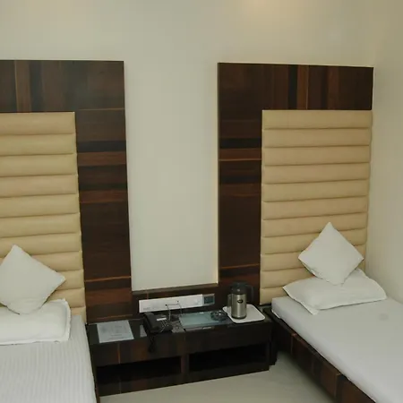 Hotel Causeway, Colaba Mumbai
