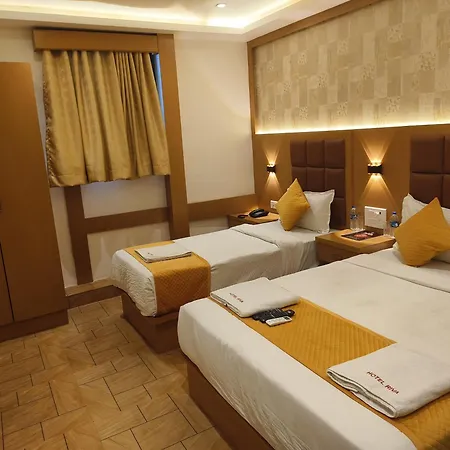 Hotel Riva International Goregaon- Near Nesco 3*
