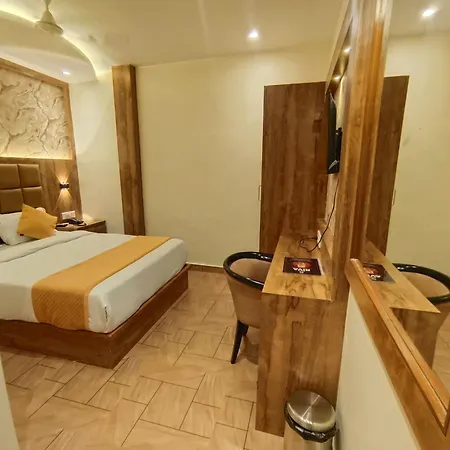 Hotel Riva International Goregaon- Near Nesco 3*