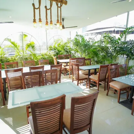Hotel Skylink Hospitality Next To Amber Imperial 3*