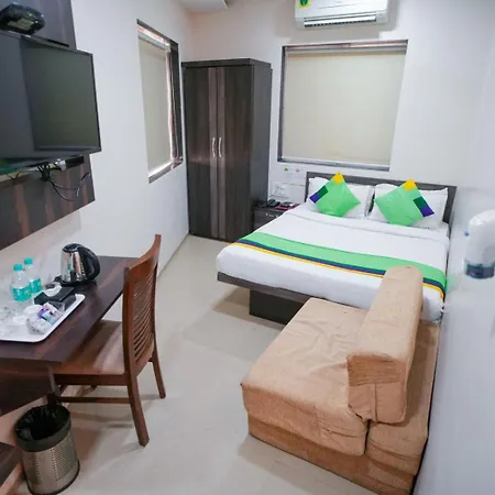 Hotel Skylink Hospitality Next To Amber Imperial 3*