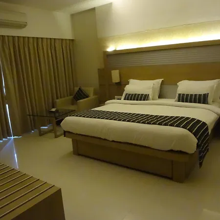 Galaxy Beacon Hotel, Santacruz ,mumbai Hotel 4*