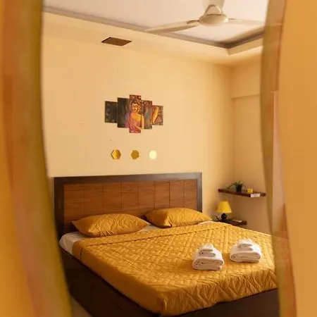 Spacious, Bright, Centre 3bhk Apt Nr Airport