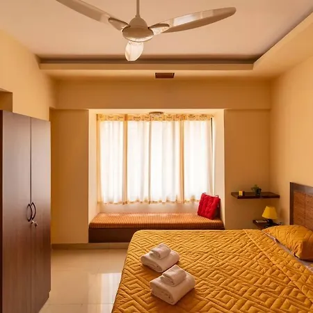 Spacious, Bright, Centre 3bhk Apt Nr Airport Apartment *