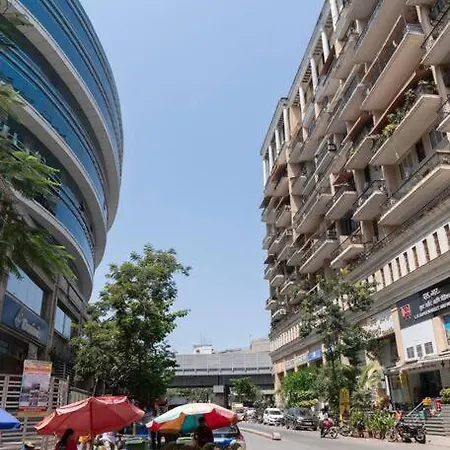 Spacious, Bright, Centre 3bhk Apt Nr Airport * Mumbai