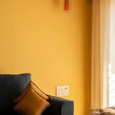 Spacious, Bright, Centre 3bhk Apt Nr Airport Mumbai