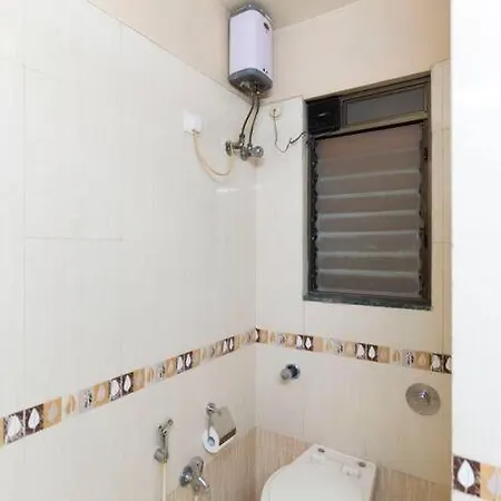 Apartment Spacious, Bright, Centre 3bhk Apt Nr Airport *