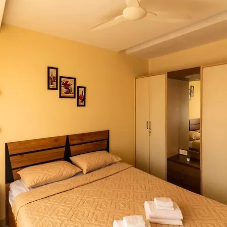 Spacious, Bright, Centre 3bhk Apt Nr Airport Apartment Mumbai