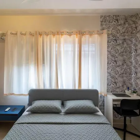 Spacious, Bright, Centre 3bhk Apt Nr Airport Apartment