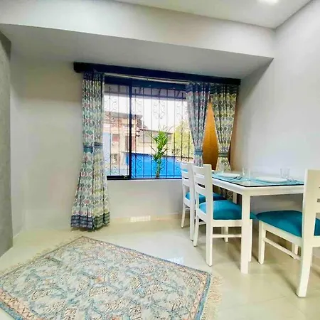 Saba 201 Charming 3 Bedrooms 2 Bathrooms In Bandra West With Balcony By Connekt Homes * Mumbai
