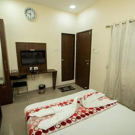 J D Residency Hotel 3*