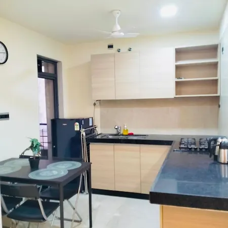 Apartment 1br Service In Bkc By Florastays