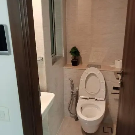 Royal Luxurious 1bhk Flat In Hiranandani Powai Mumbai