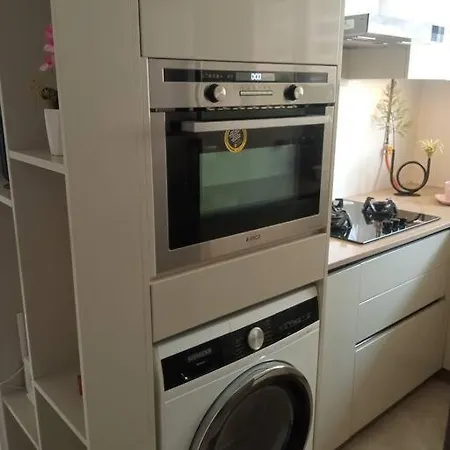 Royal Luxurious 1bhk Flat In Hiranandani Powai Apartment *