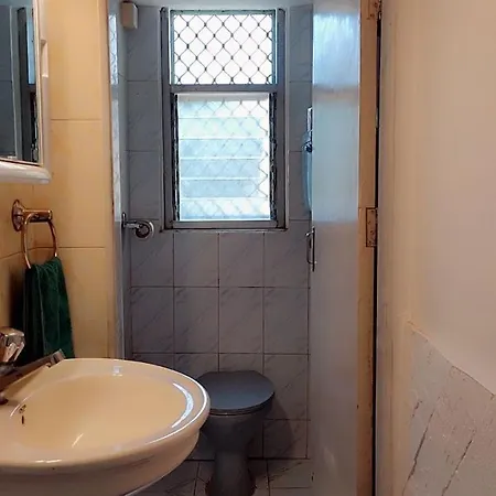 Anant Anurag - Juhu Apartment