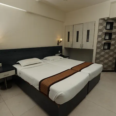 Hotel Quaint & Banquet 2*