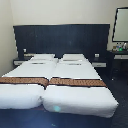 Quaint & Banquet Hotel