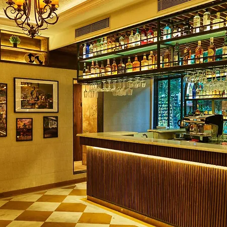 Arnna-Nesco Goregaon Hotel