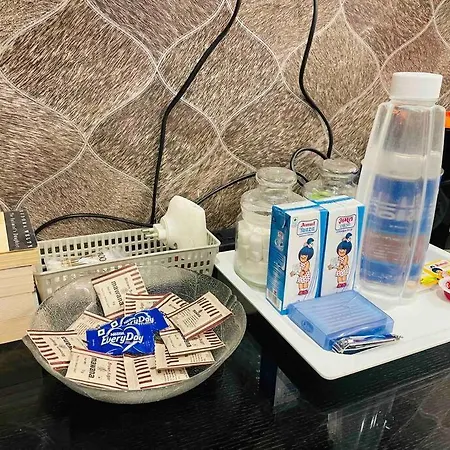 1 Bhk- 72 Pali-bandra-mumbai Apartment