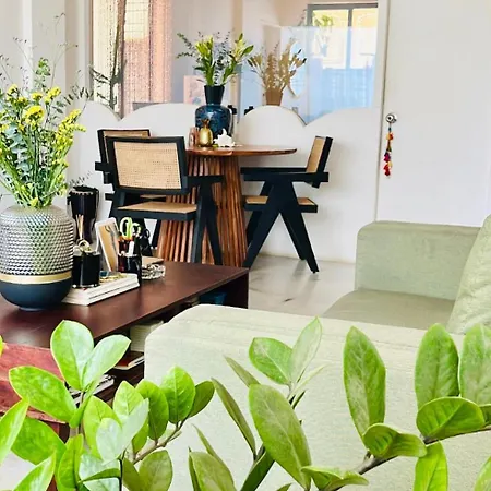 Apartment Pyu's Mon Desire Mumbai