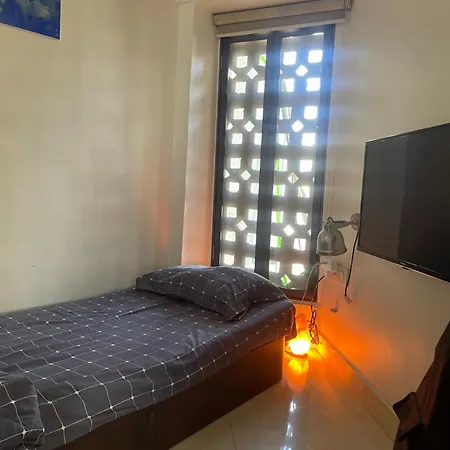 Eternal Sunshine Pod Homestay Mumbai