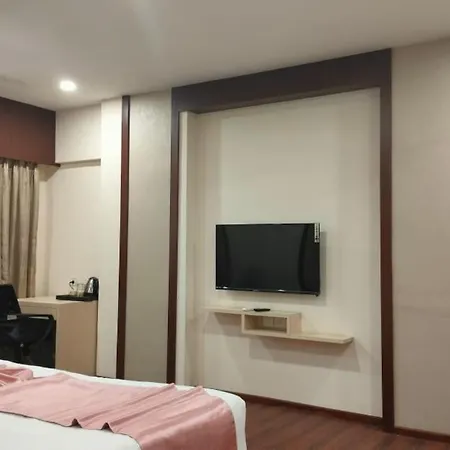 Swamiraj Hotel 4*