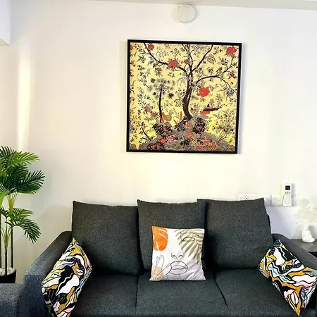 Apartment The Cozy Nest! *