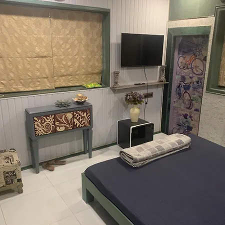 La Maison Boutique Mumbai