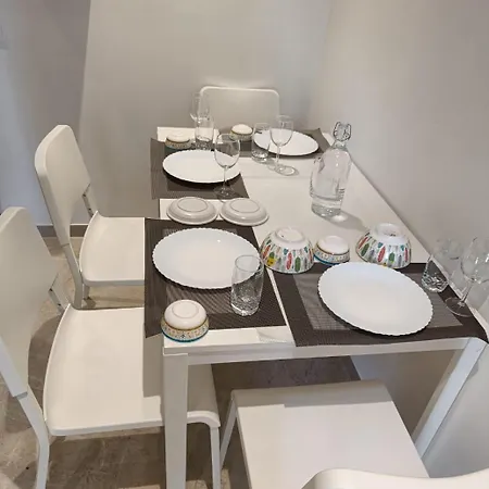 1bhk Royal In Regent Hill Apartment